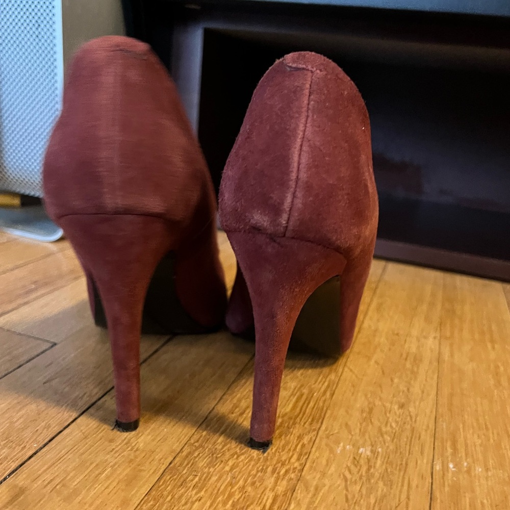 Plum color, suede shoes - Picture 4 of 7